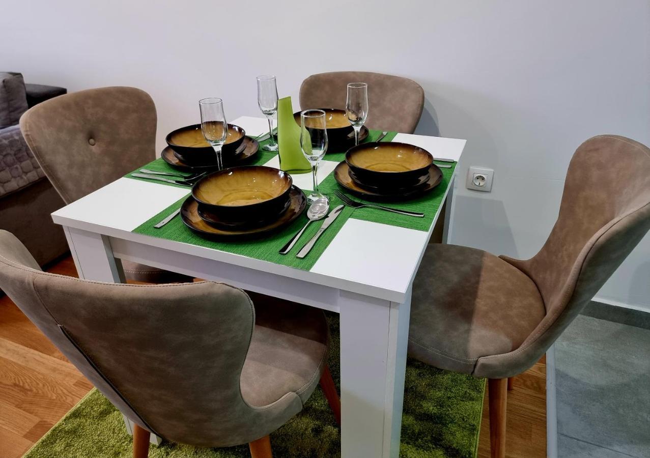 Modern & Trendy Apartment Skopje Eksteriør bilde